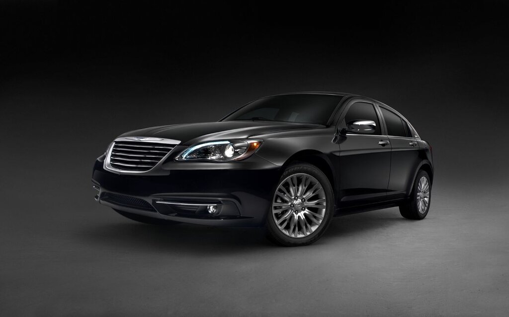 chrysler_200_977312